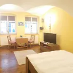 SMB Studio Poarta Schei